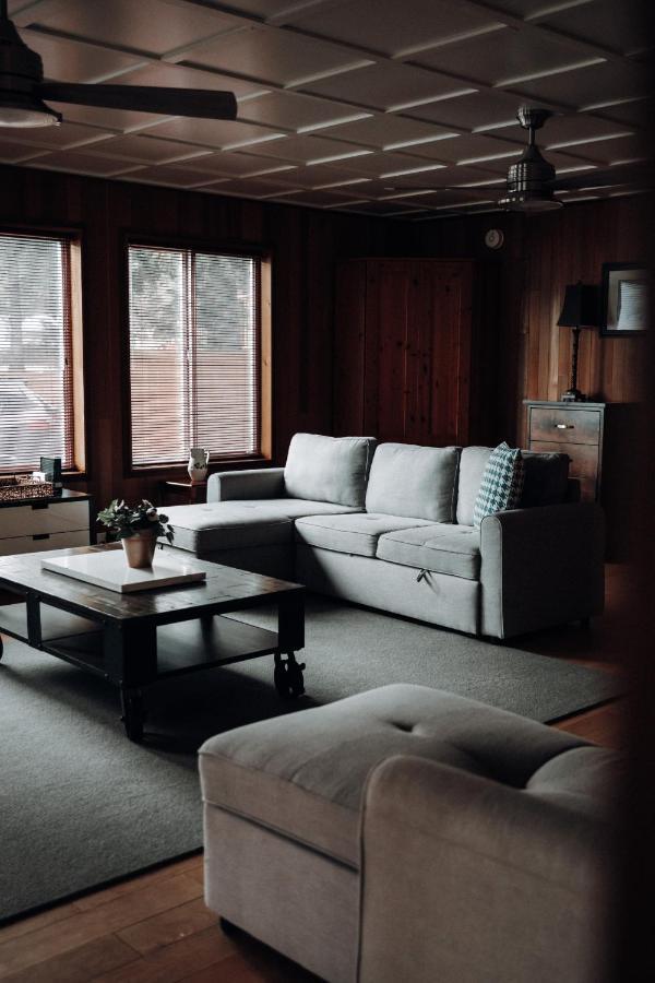 Royal Harrison Retreat Villa Harrison Hot Springs Bagian luar foto