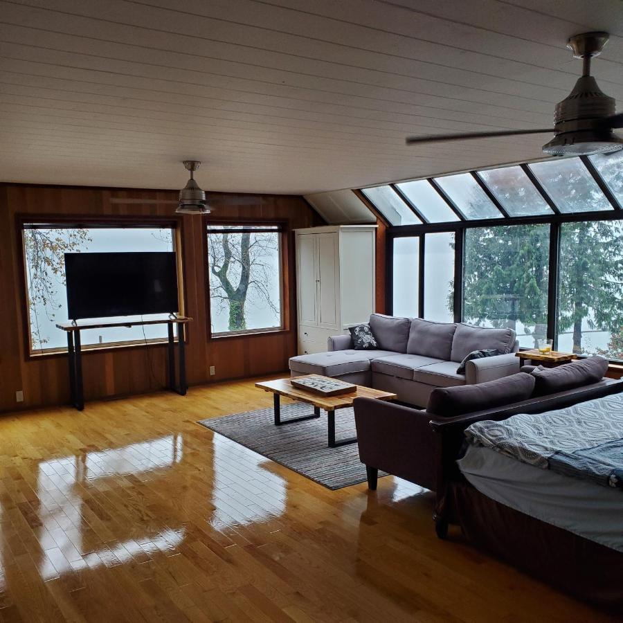 Royal Harrison Retreat Villa Harrison Hot Springs Bagian luar foto